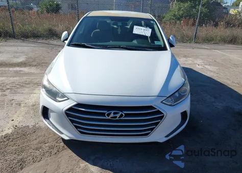 2017 Hyundai Elantra Se z USA, uszkodzony, nr VIN 5NPD84LF7HH116313